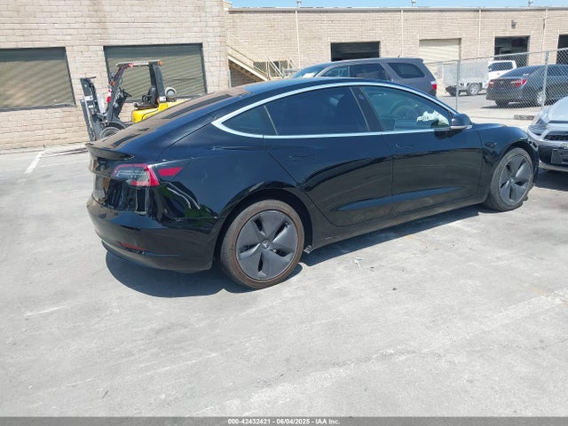 2018 TESLA MODEL 3 5YJ3E1EA2JF171597 Photo 3