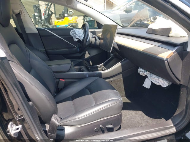 2018 TESLA MODEL 3 5YJ3E1EA2JF171597 Photo 4