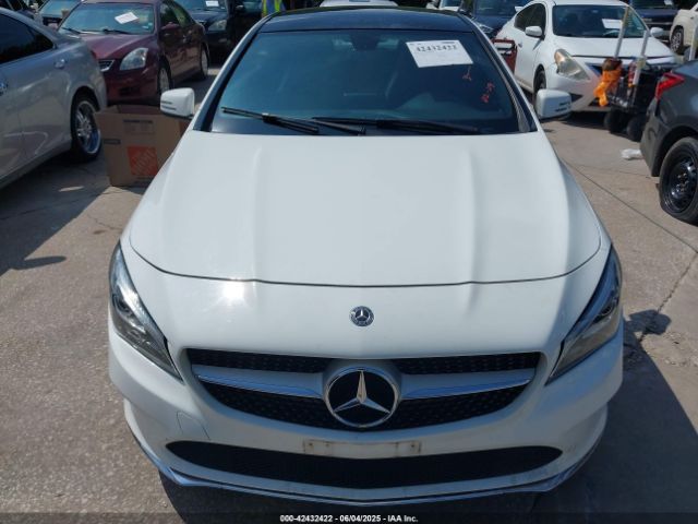 WDDSJ4GB8KN765229 Mercedes-Benz CLA 250 4MATIC