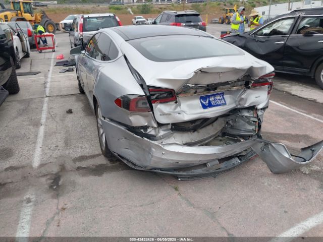 2015 TESLA MODEL S 5YJSA1H11FFP68833 Photo 2