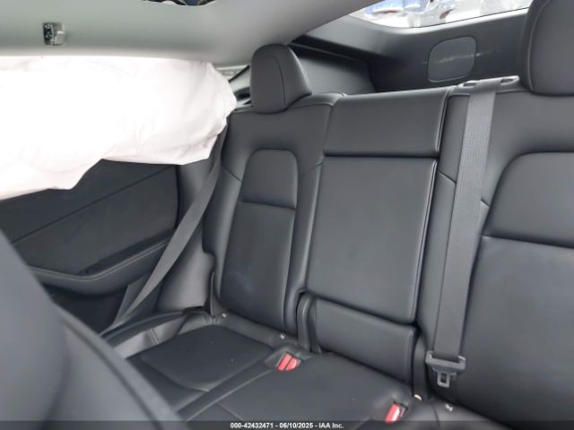 7SAYGDEE8NF559494 Tesla 2022