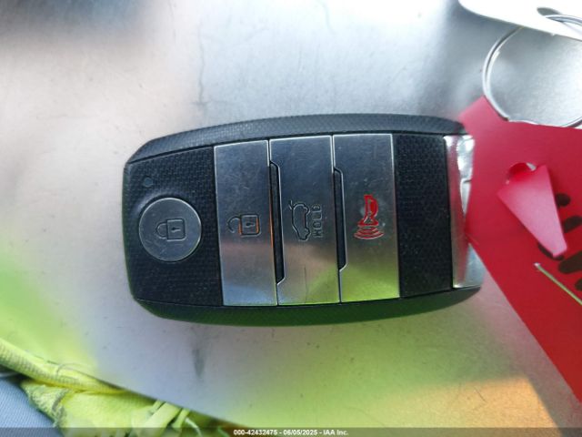 KNDCB3LC8K5334135 KIA gdi