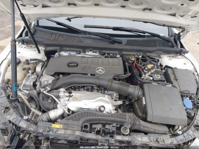 W1K3G4EB3LJ234065 Mercedes-Benz A 220