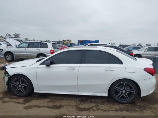 W1K3G4EB3LJ234065 Mercedes-Benz A 220