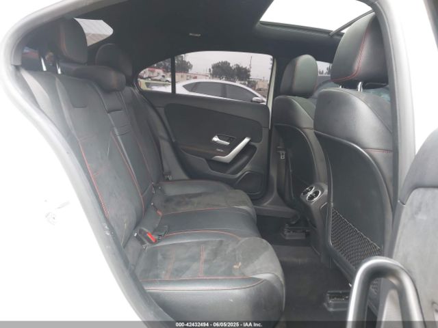 W1K3G4EB3LJ234065 Mercedes-Benz A 220