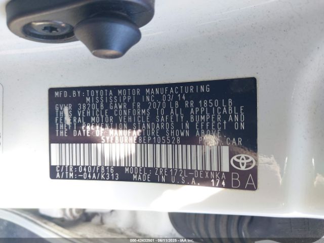 5YFBURHE8EP105528 Toyota Corolla Le Plus