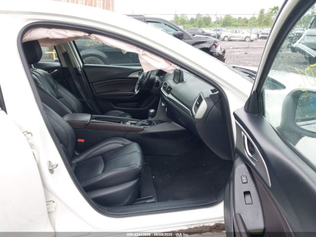 2018 MAZDA MAZDA3 3MZBN1V36JM209936 Photo 4