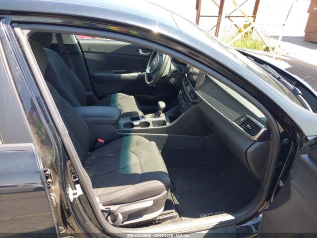 5XXGT4L31GG120885 KIA Optima Lx