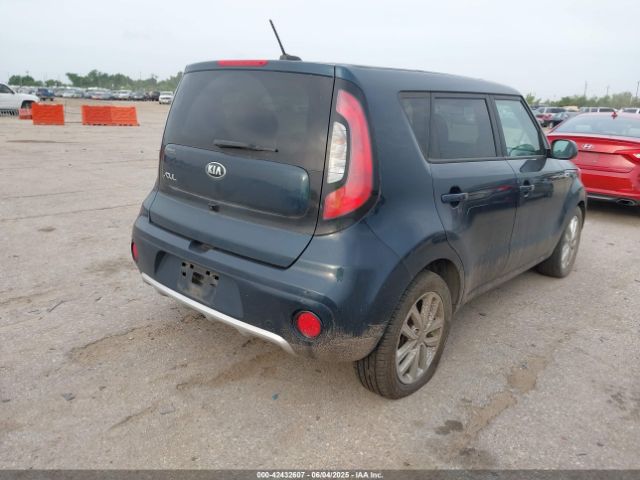 KNDJP3A52J7600216 KIA SOUL +