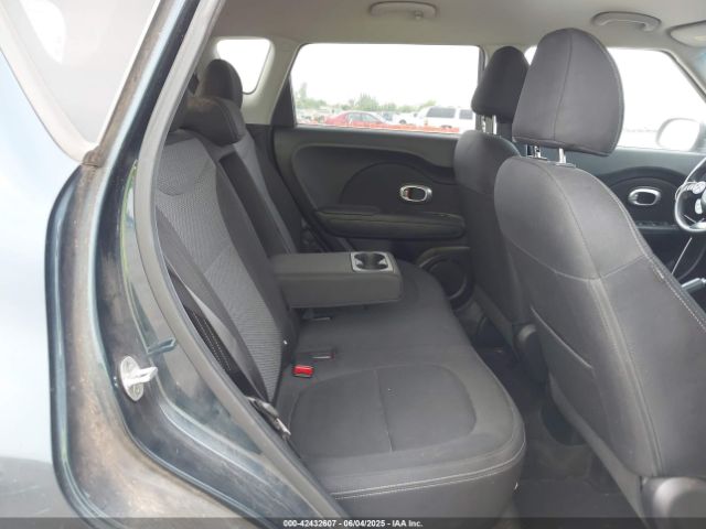 KNDJP3A52J7600216 KIA SOUL +