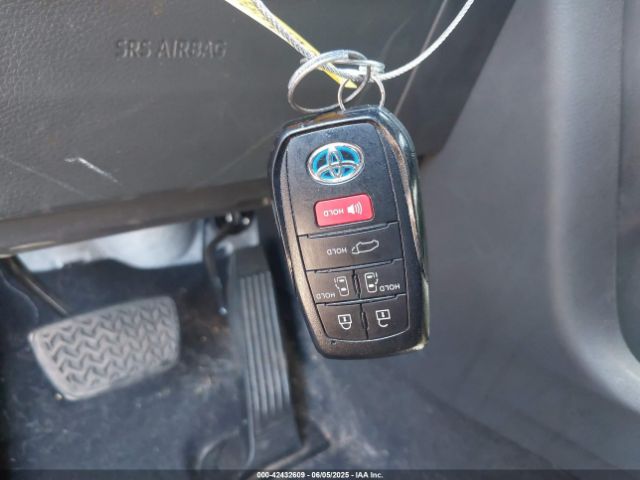 2021 TOYOTA SIENNA 5TDXRKEC6MS021909 Photo 10