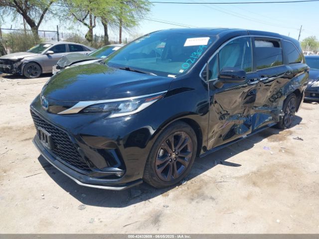 2021 TOYOTA SIENNA 5TDXRKEC6MS021909 Photo 1