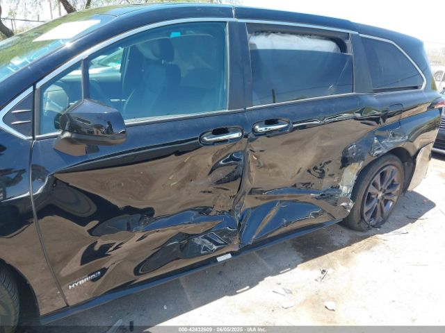 2021 TOYOTA SIENNA 5TDXRKEC6MS021909 Photo 5