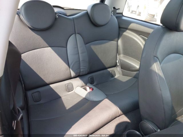 2010 MINI COOPER WMWMF3C55ATZ64213 Photo 7