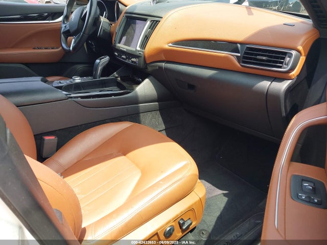 ZN661YUA4KX325431 Maserati m156e