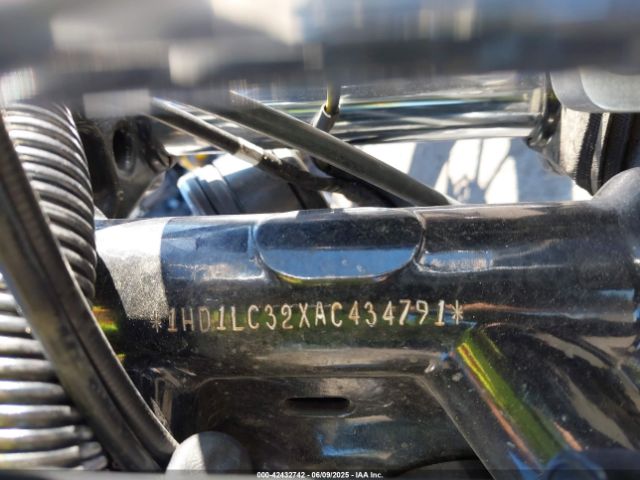 2010 HARLEY-DAVIDSON XL1200 1HD1LC32XAC434791 Photo 9