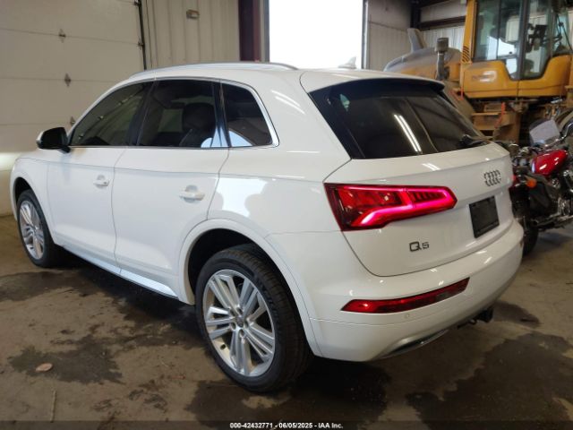 2018 AUDI Q5 WA1BNAFY2J2095058 Photo 2
