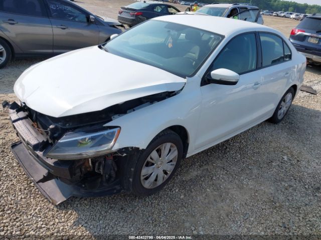 3VWD17AJ2EM415210 Volkswagen Jetta 1.8t Se