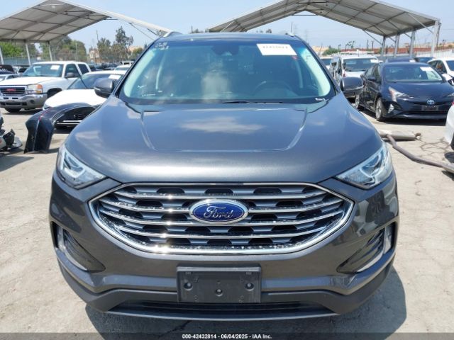2FMPK3K95KBB22114 Ford Edge Titanium