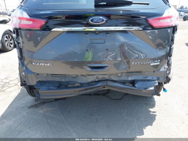 2FMPK3K95KBB22114 Ford Edge Titanium