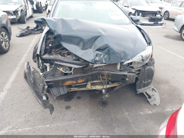 5YFBURHE4HP657435 Toyota COROLLA LE