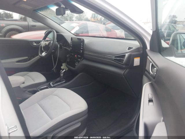 2022 HYUNDAI IONIQ HYBRID KMHC65LC7NU280672 Photo 4