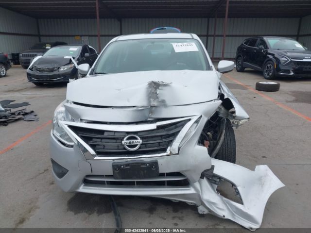 3N1CN7APXJL884636 Nissan Versa