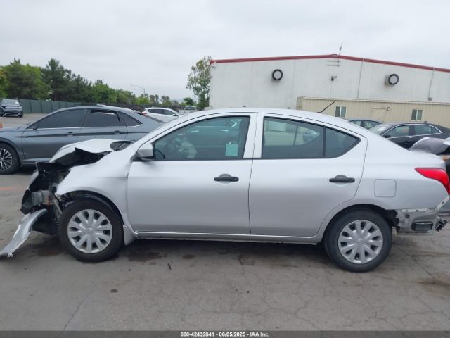 3N1CN7APXJL884636 Nissan Versa