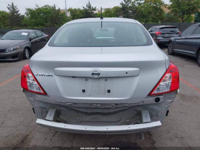 3N1CN7APXJL884636 Nissan Versa