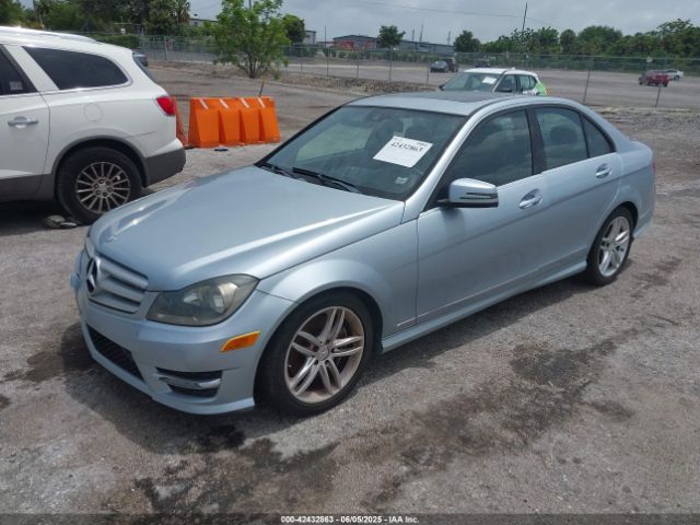 2013 MERCEDES-BENZ C 300 WDDGF8AB5DR259425 Photo 1