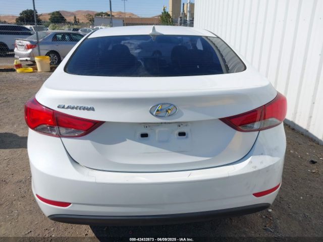 5NPDH4AE6FH611903 Hyundai ELANTRA SE