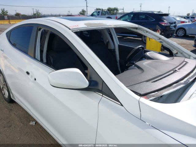 5NPDH4AE6FH611903 Hyundai ELANTRA SE