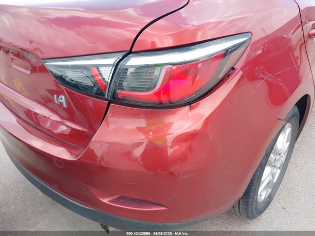 3MYDLBYV6HY155577 Toyota p5v