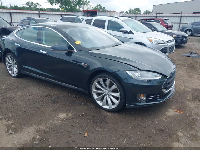 2013 TESLA MODEL S 5YJSA1DG9DFP06457 Photo 0
