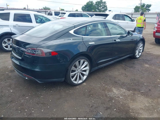 2013 TESLA MODEL S 5YJSA1DG9DFP06457 Photo 3