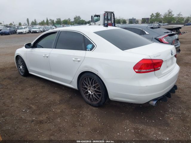 1VWBP7A3XEC017669 Volkswagen Passat 2.5l Se