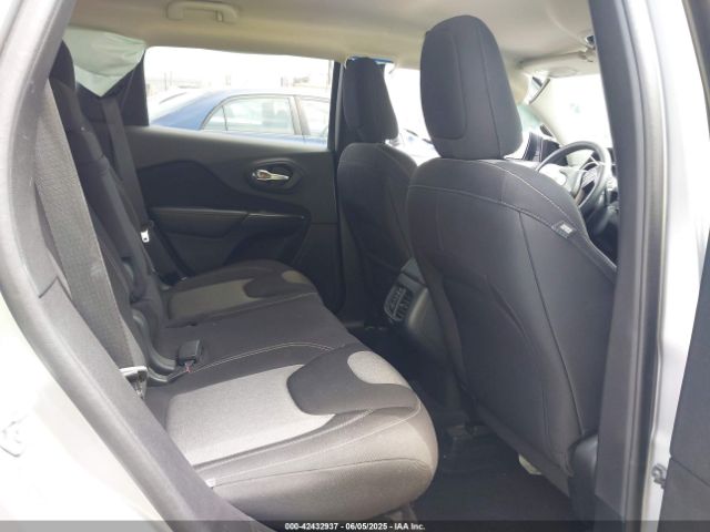 1C4PJLAB2GW324331 Jeep Cherokee