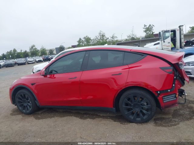 7SAYGDEE6NF516661 Tesla Model Y Long Range Dual Motor All-wheel Drive