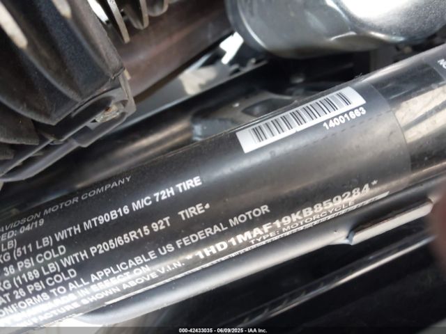 2019 HARLEY-DAVIDSON FLHTCUTG 1HD1MAF19KB859284 Photo 9