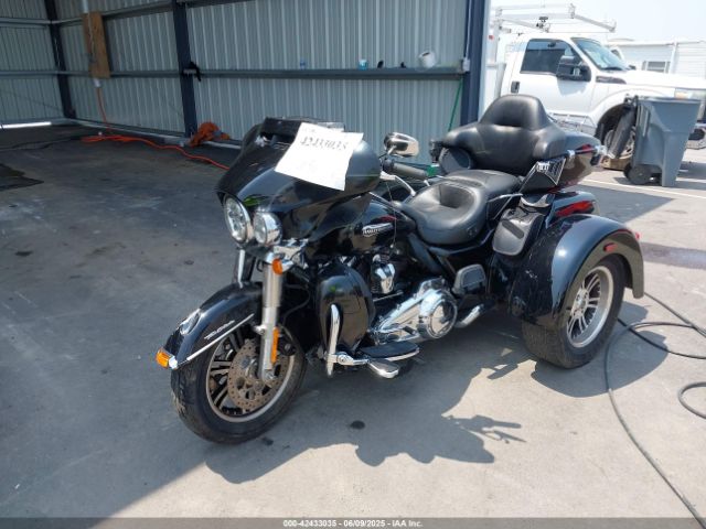 2019 HARLEY-DAVIDSON FLHTCUTG 1HD1MAF19KB859284 Photo 1