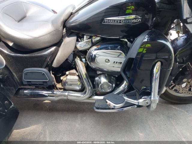 2019 HARLEY-DAVIDSON FLHTCUTG 1HD1MAF19KB859284 Photo 7