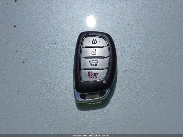 5NPD84LF5HH011933 Hyundai Elantra