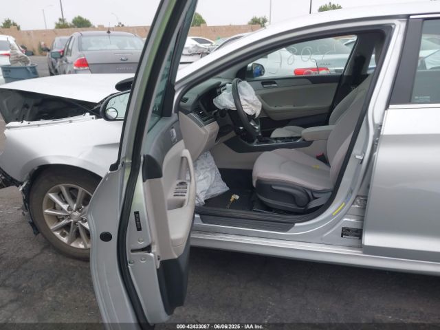 5NPE24AF0JH629319 Hyundai SONATA SE