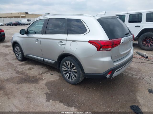 2020 MITSUBISHI OUTLANDER JA4AD3A34LZ029885 Photo 2