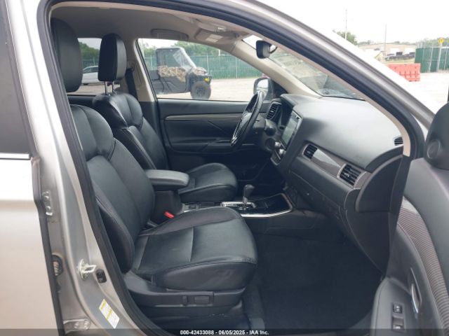 2020 MITSUBISHI OUTLANDER JA4AD3A34LZ029885 Photo 4