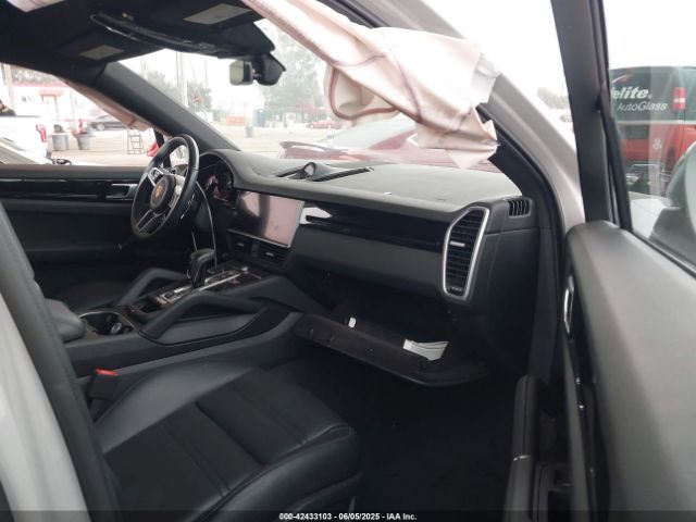 2022 PORSCHE CAYENNE COUPE WP1BA2AY4NDA48153 Photo 4