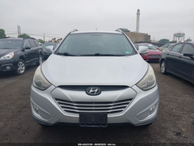 KM8JUCAG0FU980297 Hyundai TUCSON SE