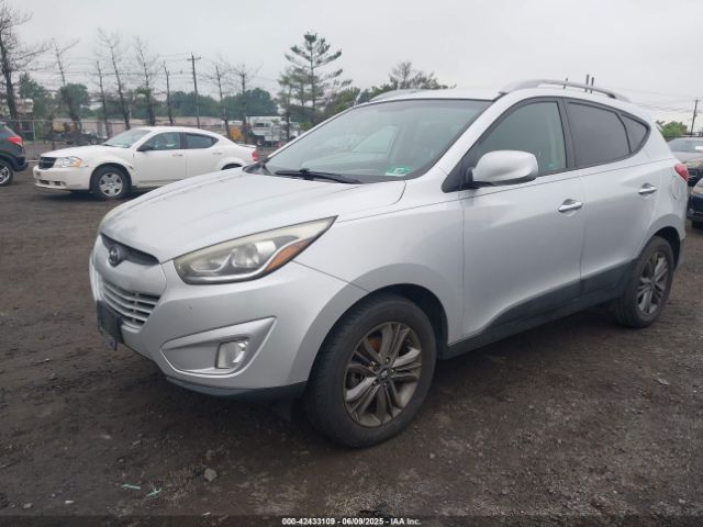 KM8JUCAG0FU980297 Hyundai TUCSON SE