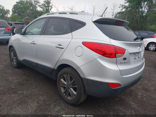 KM8JUCAG0FU980297 Hyundai TUCSON SE
