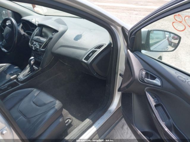 1FADP3J24FL280341 Ford Focus Titanium